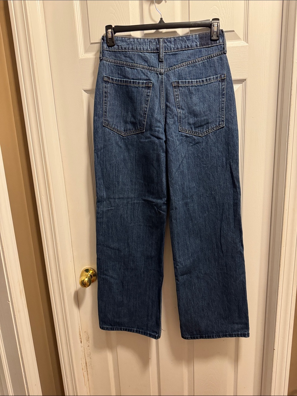 Hollister Straight Leg Jeans in Dark Blue Wash - Picture 2 of 3